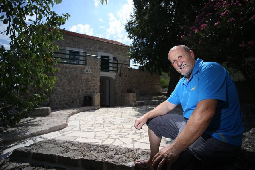 On vozi Titovu limuzinu: 'Kada okrenem uvijek kresne iz prve!'