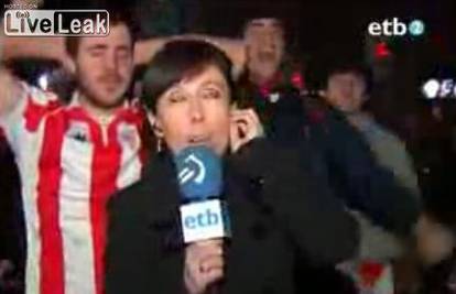 Navijač Athletic Bilbaa se "seksao" sa reporterkom