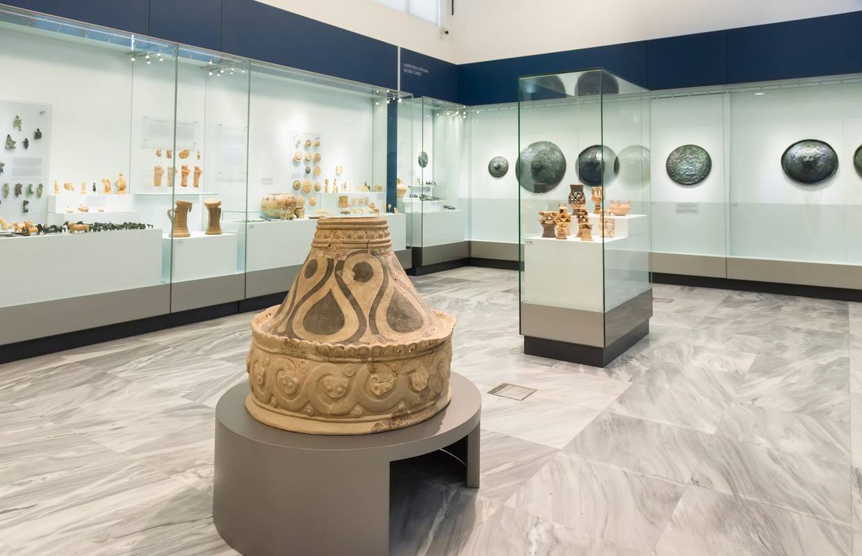 Zaštita arheoloških nalazišta u Europi: Muzeji i policija  u borbi protiv  trgovine artefaktima