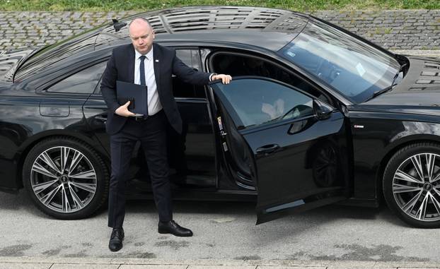 Zagreb: Dolazak ministara na 155. sjednicu Vlade