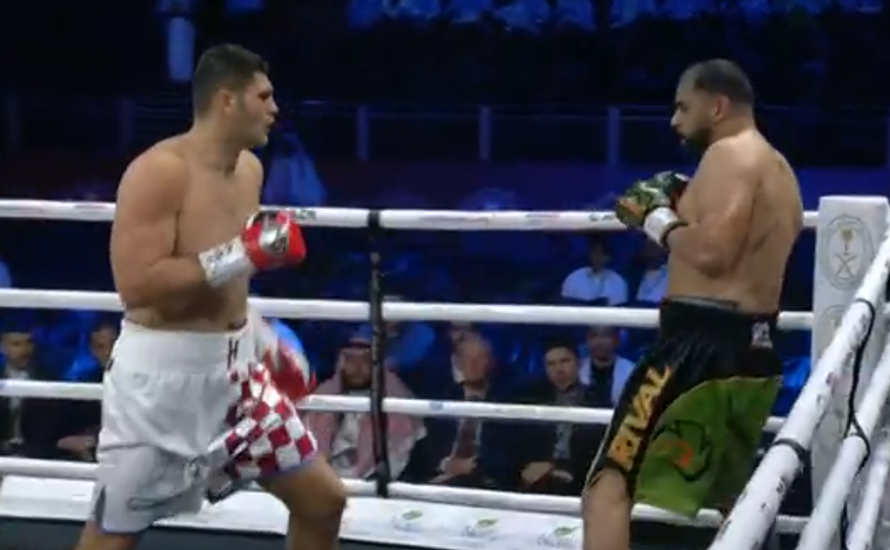 Sijevnula je desnica: Hrgović nokautirao Molinu u 3. rundi!