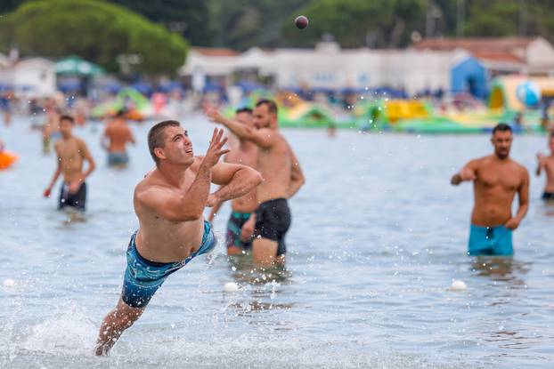 Medulin: Turnir u piciginu na medulinskoj plaži Bijeca