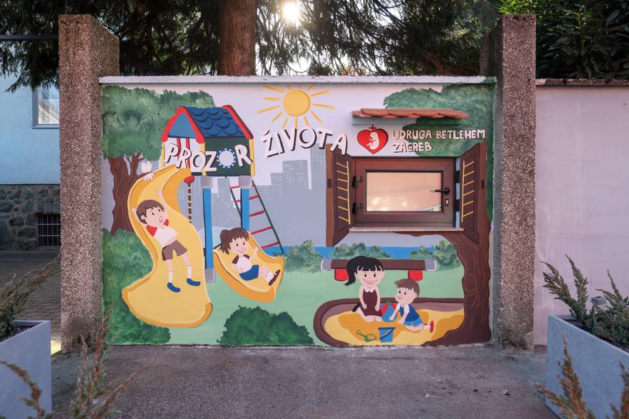 Zagreb: Prvi prozor za ostavljanje beba