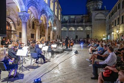 Noćni život Dubrovnika: Gotovo sve je kao i prije korona krize