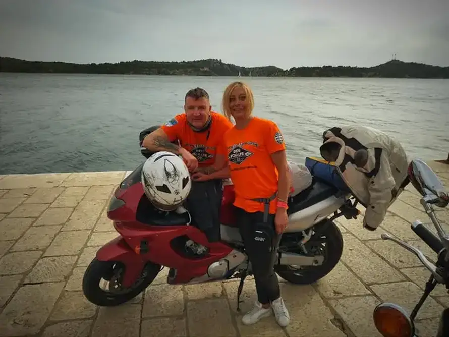 Emotivni Enis Bešlagić oprostio se od Davora iz Superpara: 'Sad se voziš ljepšim prostranstvima'