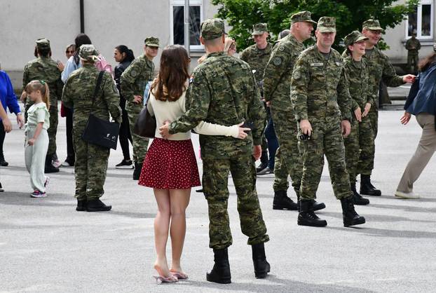 FOTO Kad u vojsku pođem... U Požegi prisegnulo 150 ročnika