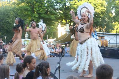 FOTO Folkloraši zauzeli Karlovac