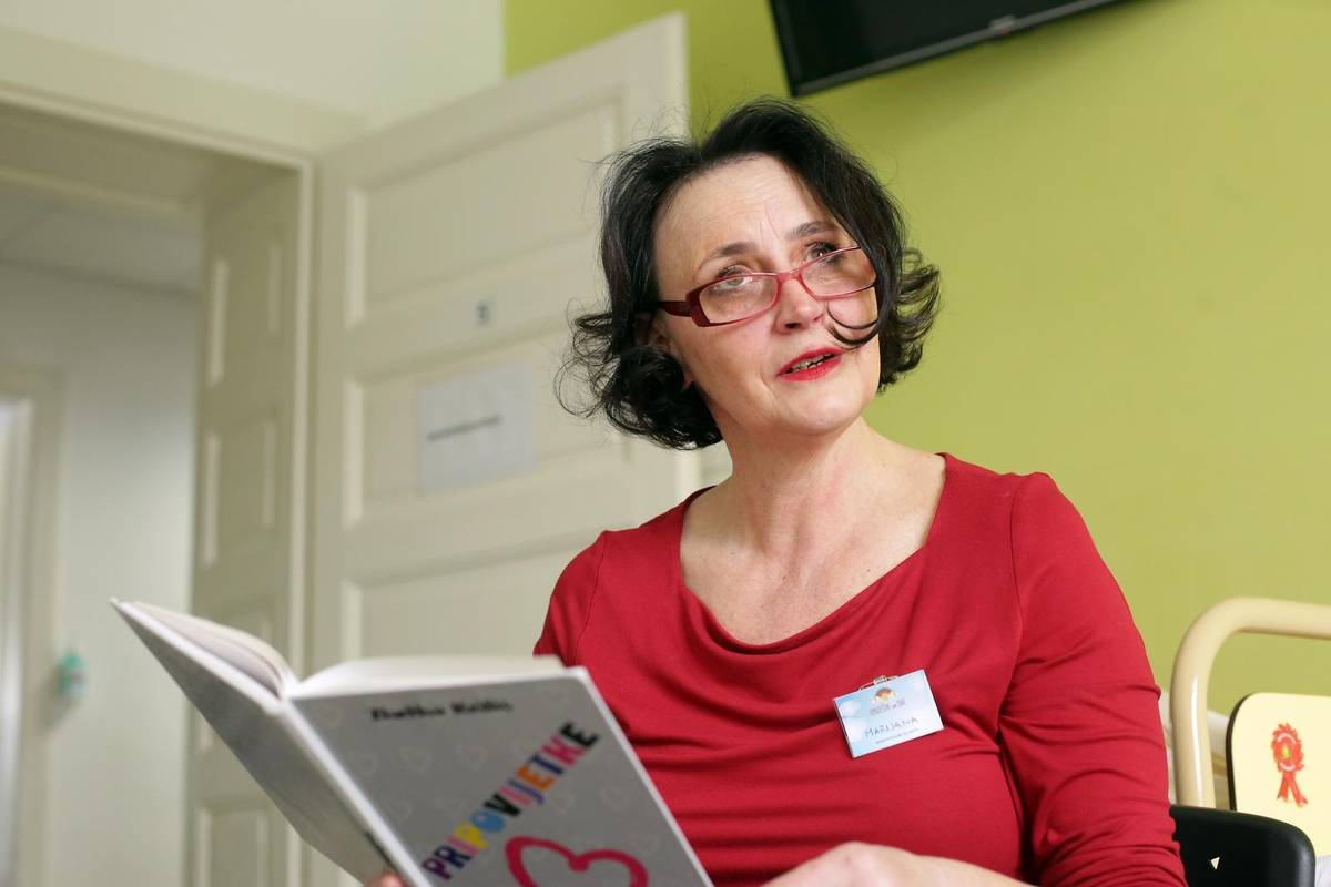Kontejnersko naselje u Petrinji dobiva knjižnicu: 'Pomagat ćemo djeci s lektirom i zadaćom'
