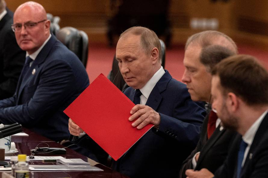 Chinese President Xi Jinping meets Russian President Vladimir Putin in Beijing