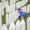 Nakon niza incidenata oglasio se Vu&ccaron;i&cacute;: 'Danas moramo odati po&ccaron;ast &zcaron;rtvama Srebrenice'