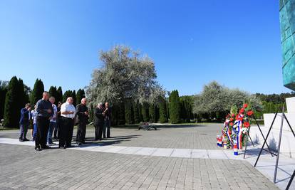 Vukovarski branitelji danas svečano obilježavaju svoj dan