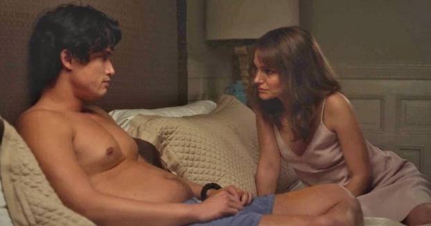 Bez srama i donjeg veša: Ovi su se glumci skinuli goli za ulogu...