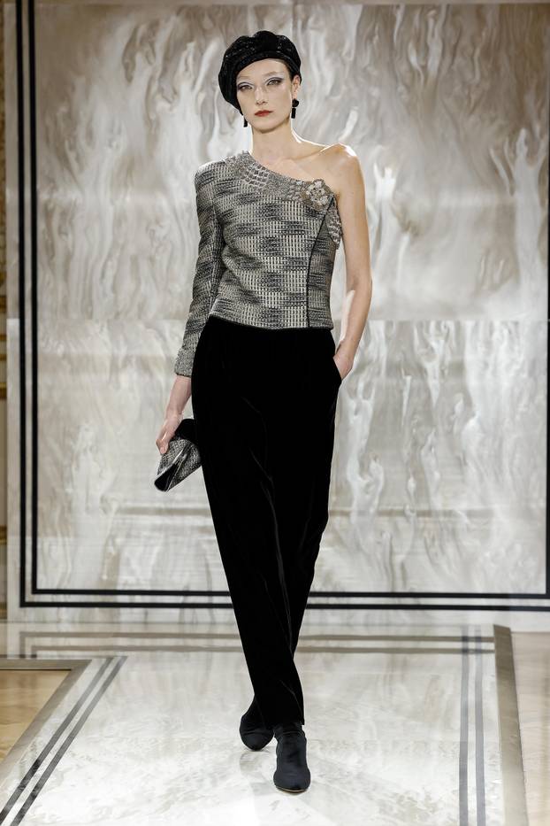 GIORGIO ARMANI PRIVÃ Haute Couture Fall/Winter 2025-2026 Runway during Paris Haute Couture Fashion Week on July 2025 - Paris; France 08/07/2025