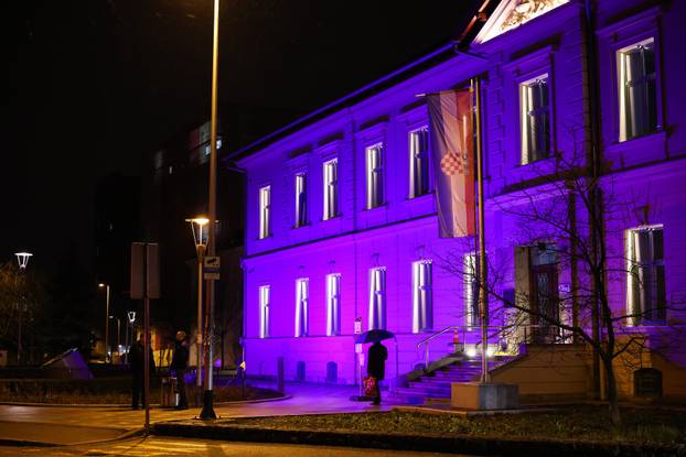 Zagreb:  KBC Sestre milosrdnice obojana je u ljubičasto povodom međudarodnog dana epilepsije