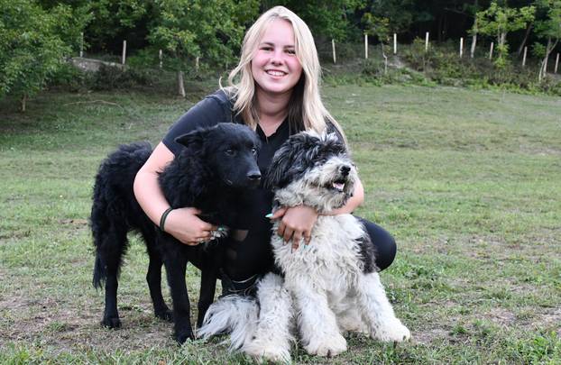 FOTO Kokoši, peseki, konji... Evo što sve skriva Enin ranč pun ljubavi: 'Oni su moji ljubimci!'
