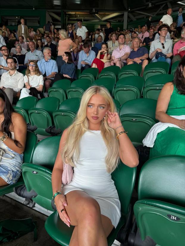 FOTO Bujna plavuša zavela je Vuškovićeva budućeg suigrača