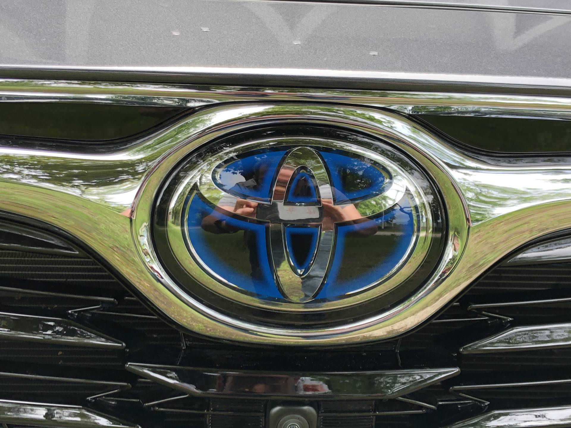 Toyota Highlander na testu: Ogromni impresivni SUV nikako ne može proći nezamijećeno