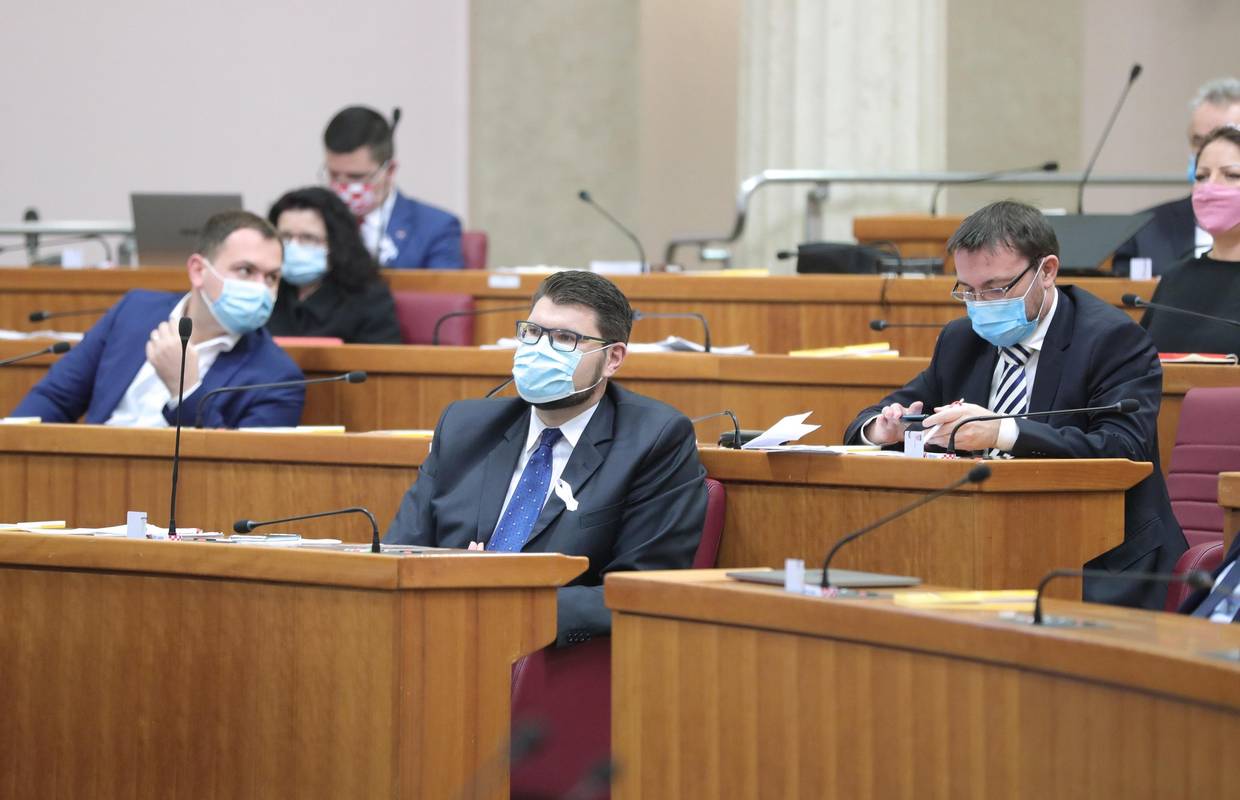 'Minimum odgovornosti bio bi zahvaliti Hrvoj Šipek i dovesti nekoga tko zna raditi posao'