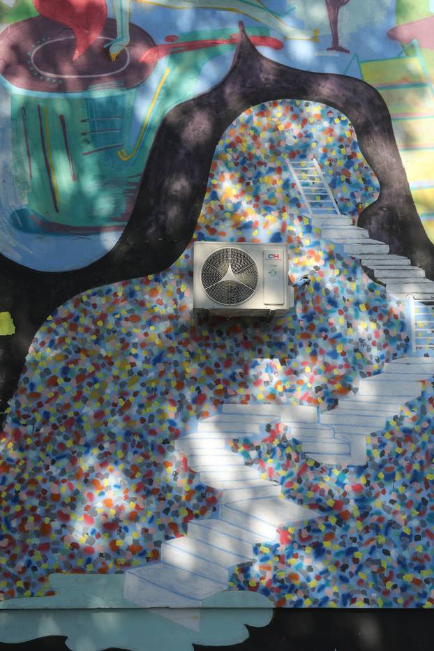 Osijek: Umjetnički mural na zidovima Osnovne škole August Šenoa