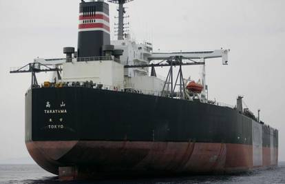 Japanski tanker oštećen u napadu somalijskih pirata