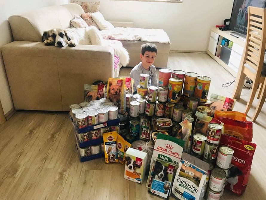 'Ne želim darove za rođendan, dajte mi hranu za pse iz azila'