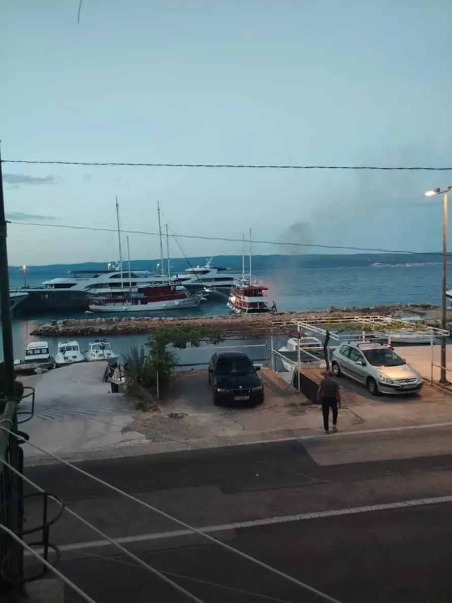 FOTO Požar brodice kraj Splita