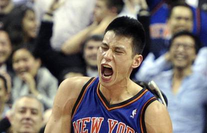 Lin se pogubio kraj Jamesa, ali je ipak pozvan u Dream Team