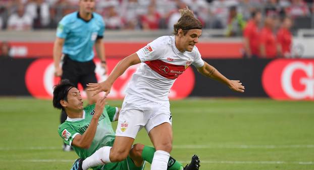 Soccer 2. Bundesliga / VFB Stuttgart-Hanover 96 2-1.