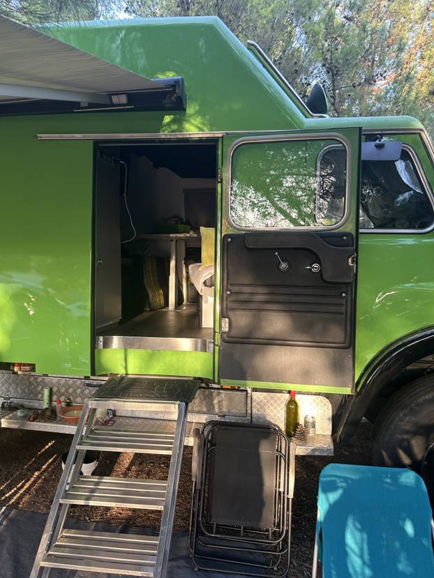 FOTO Ovo je Shrek, atrakcija s Krka: 'Hrvat mi za njega nudio kuću, a Nizozemac 170.000 €...'