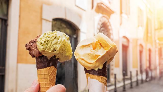 Sladoled i gelato su slični, ali nikako nisu ista ledena slastica