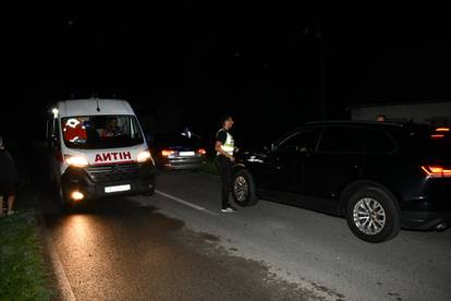 FOTO Prve fotografije s mjesta nesreće kod Novske: Hitna i vatrogasci neumorno rade...