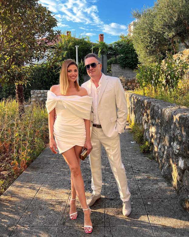 FOTO VILE SLAVNIH Pogledajte luksuzne nekretnine naših glumaca, pjevača, sportaša...
