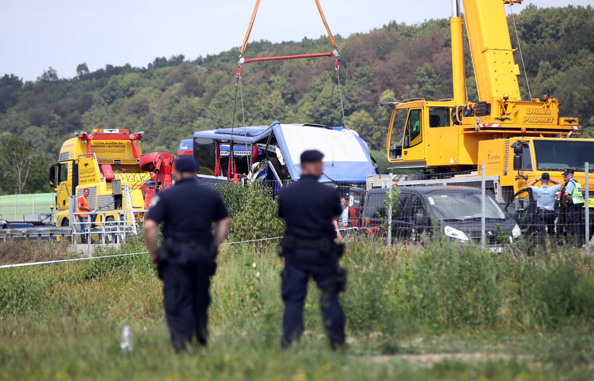 ARHIVA - 2022. Teška nesreća na A4: Sletio autobus koji je prevozio hodočasnike u Međugorje, poginulo 12 ljudi