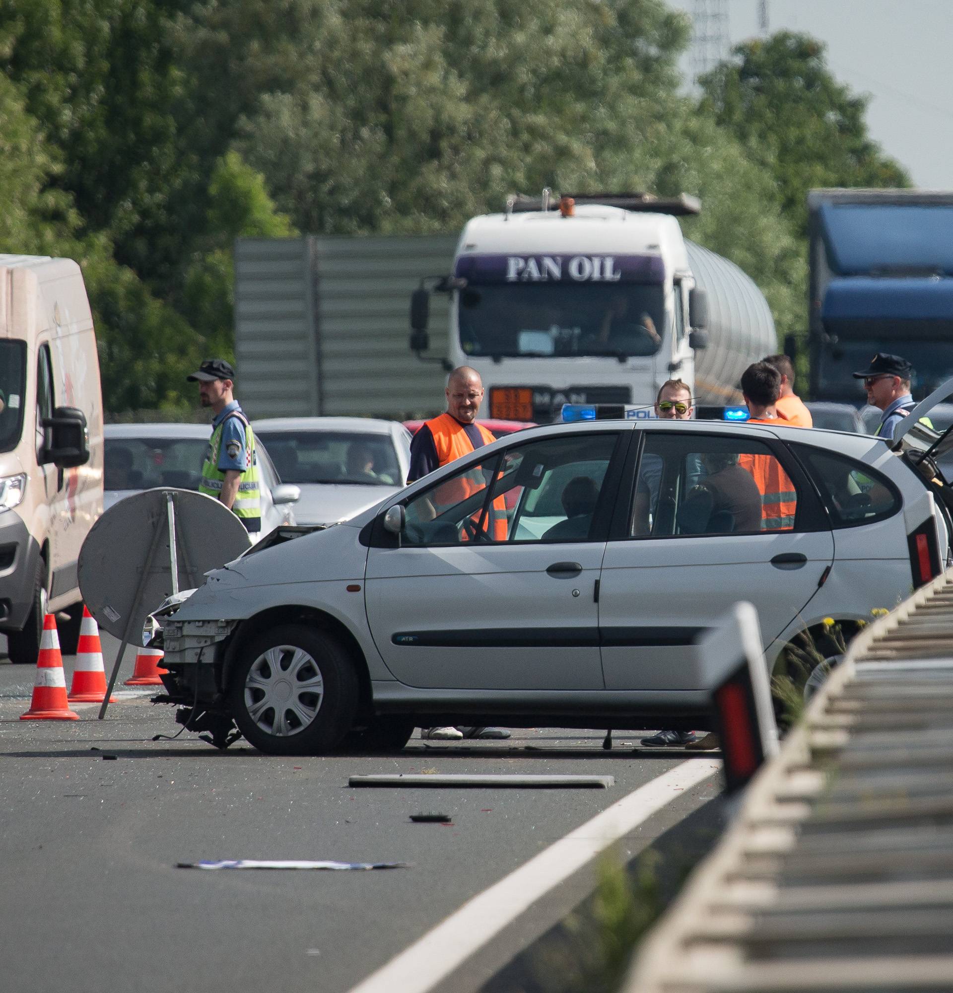 Sudar četiri automobila na A4: Još se ne zna ima li ozlijeđenih