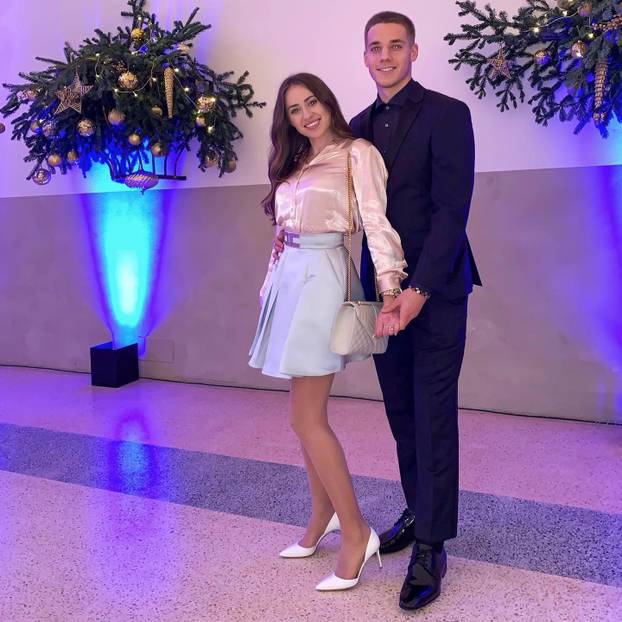 FOTO 'Vatreni' nosi njenu fotku na svakoj utakmici. Prohodali su kao tinejdžeri i isti dan slave