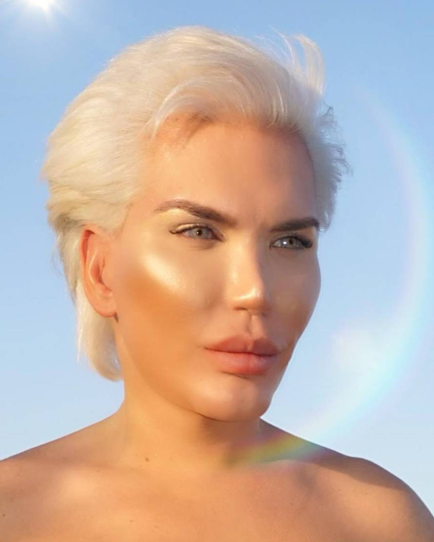 Ljudski Ken želi mačkaste oči: 'Dosta mi je dosadnog izgleda'