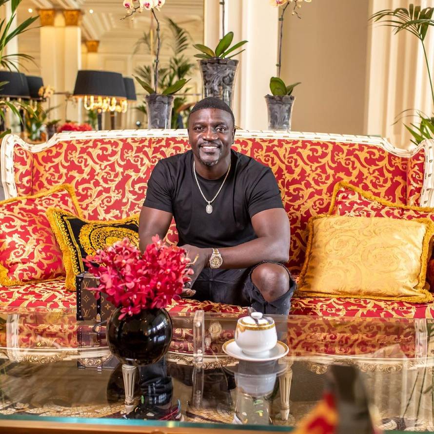 Akon brani Nicka Cannona: 'On nema previše djece! Za njih se trebaju tako i tako brinuti žene'