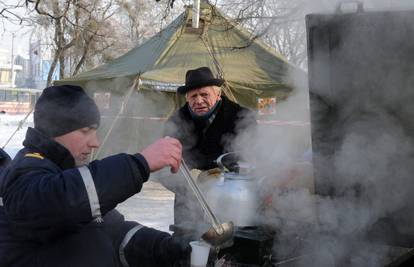 Okrutna zima: Hladnoća je u Ukrajini ubila više od sto ljudi