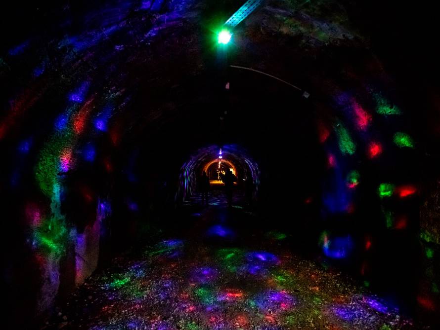 Koji grad ovog adventa ima 17 kilometara duge lampice?