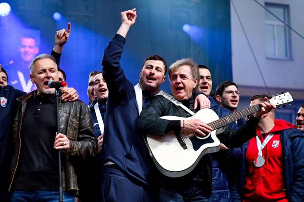 Zagreb: Marko Perković Thompson nastupio na svečanom dočeku hrvatske rukometne reprezentacije