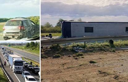 Vatrogasci  o užasu na A3: 'Srna je iskočila pred auto. Vozač je mahao, ali bus nije stigao stati'