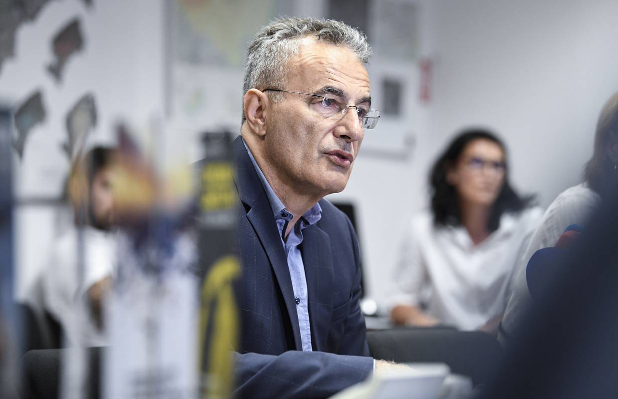 Kalinić: 'Hrvatske dobrovoljce iz Mariupolja pozivam da odmah izađu. Neće biti zarobljavanja!'