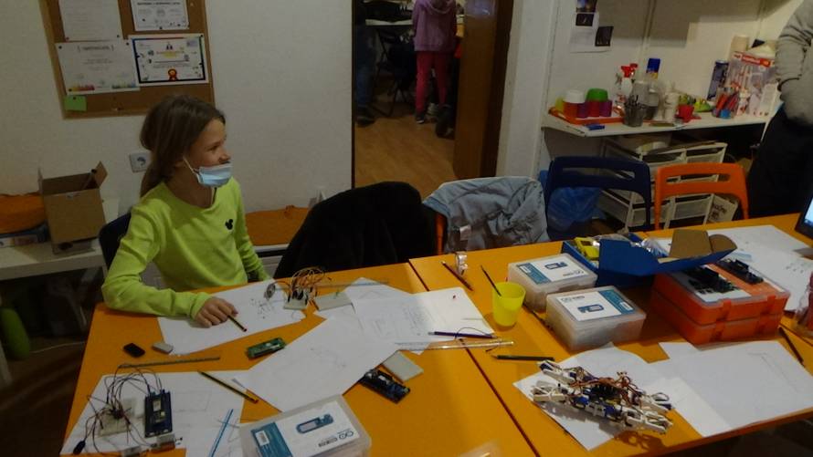 Hitno trebate lijekove? Ne brinite jer pčelica dolijeće u pomoć kad god zatrebate