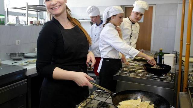 Darujemo božićnu radionicu pripreme zdravih kolača!