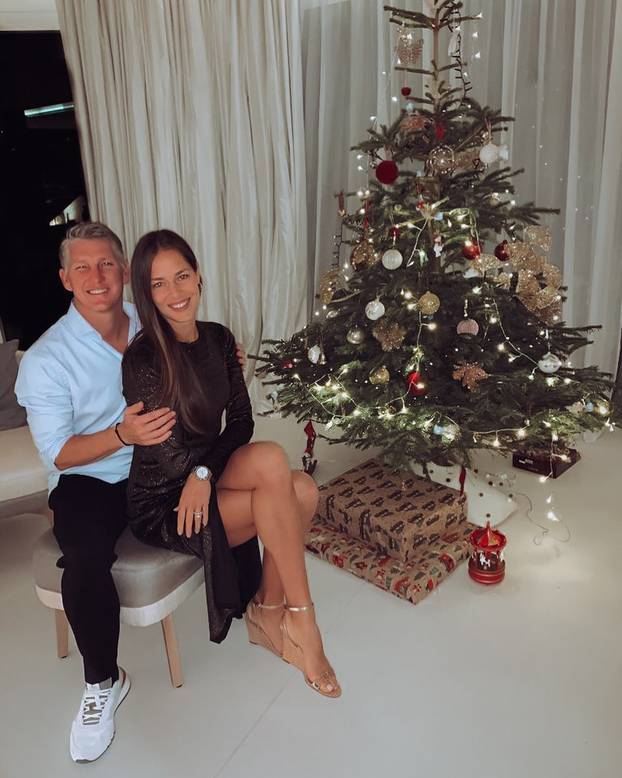 FOTO Trenirala pod bombama u bazenu, ljubila slavne sportaše i postala broj 1. Ovo je njen put...