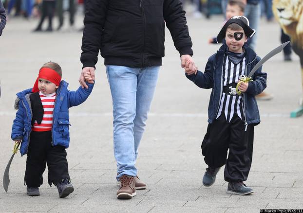 Na Samoborskom fašniku održan je dječji fašnik i povorka dječjih vrtića grada Samobora