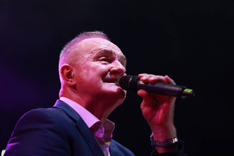 Frankfurt: Mate BuliÄ odrÅ¾ao koncert na Hrvatskoj noÄi