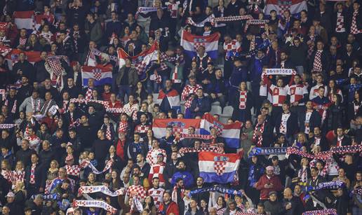 HNS-ov predsjednik iznenadio djecu u Vinkovcima i pozvao ih na utakmicu protiv Francuske