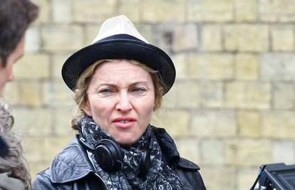 Madonna k'o Sherlock Holmes među osobljem traži 'cinkera'