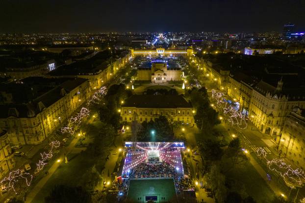 Pogled iz zraka na Advent u Zagrebu